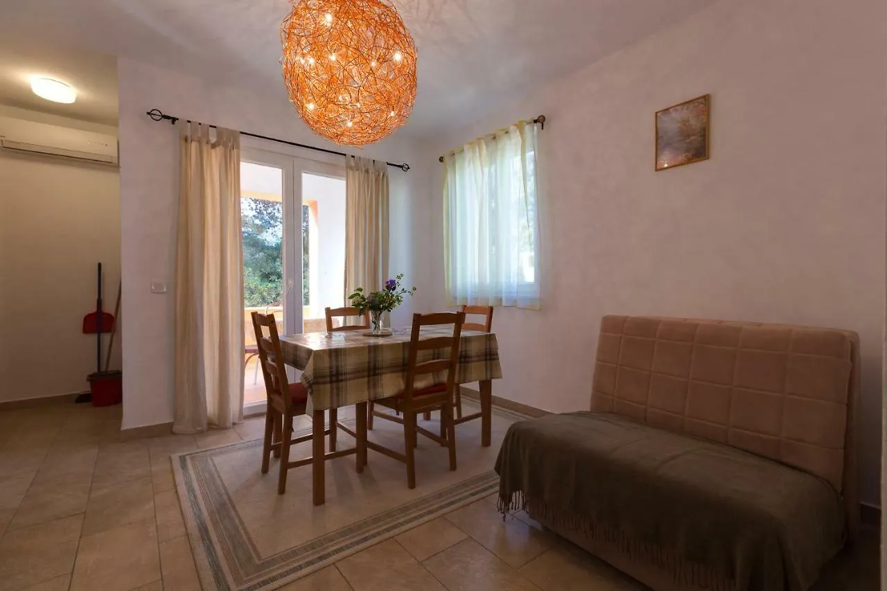 Apartmani Lakic Cunski Croatia
